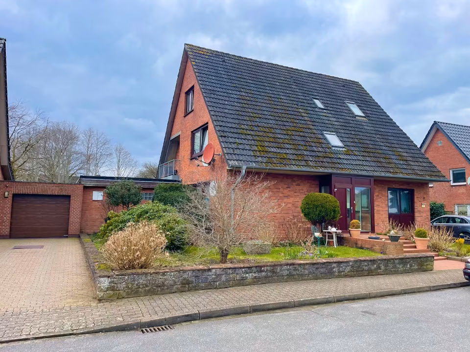 Großzügiges Einfamilienhaus mit Einliegerwohnung und vielfältigen Nutzungsmöglichkeiten in Handewitt